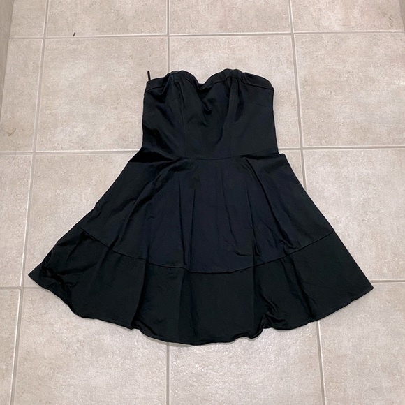 NEW Express Strapless Dress with Sweetheart Neckline - Size 6 - Picture 1 of 3